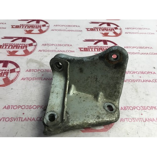 Кронштейн выхлопной системы Ford Transit 2.4 TDCi 2006-2014 6C115H231EC